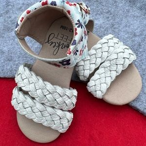 12-18 Month Monkey Feet Sandals New Without Tag